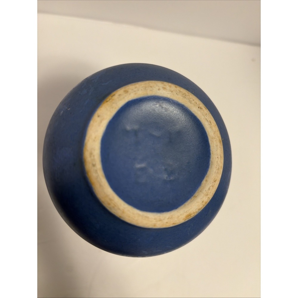 Vintage Niloak Pottery Vase Blue Matte Modeled Glaze Urn Style - Picture 7 of 9